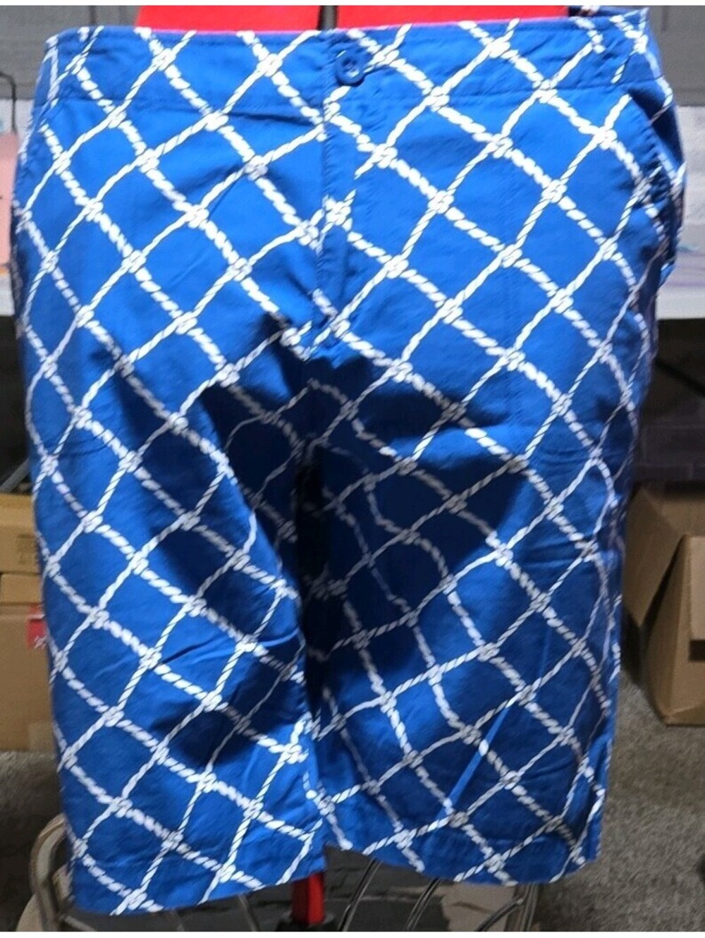 Caribbean Joe Women’s Size 14 Bermuda Shorts Blue/White Geometric Button Pockets